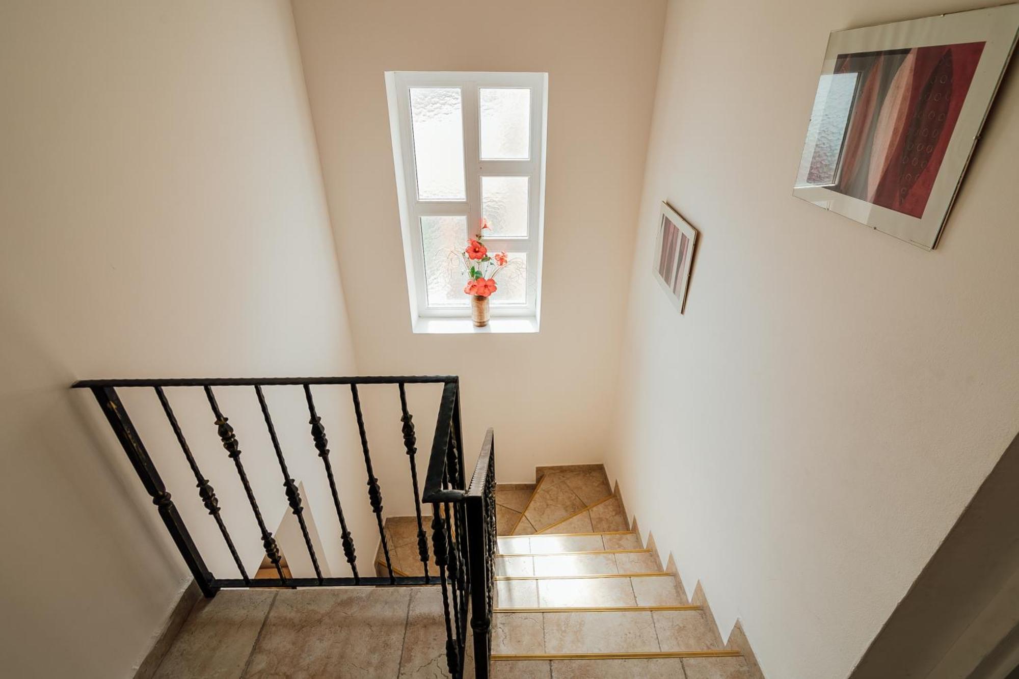 Holiday Home Amanda Hollick โกตอร์ ภายนอก รูปภาพ