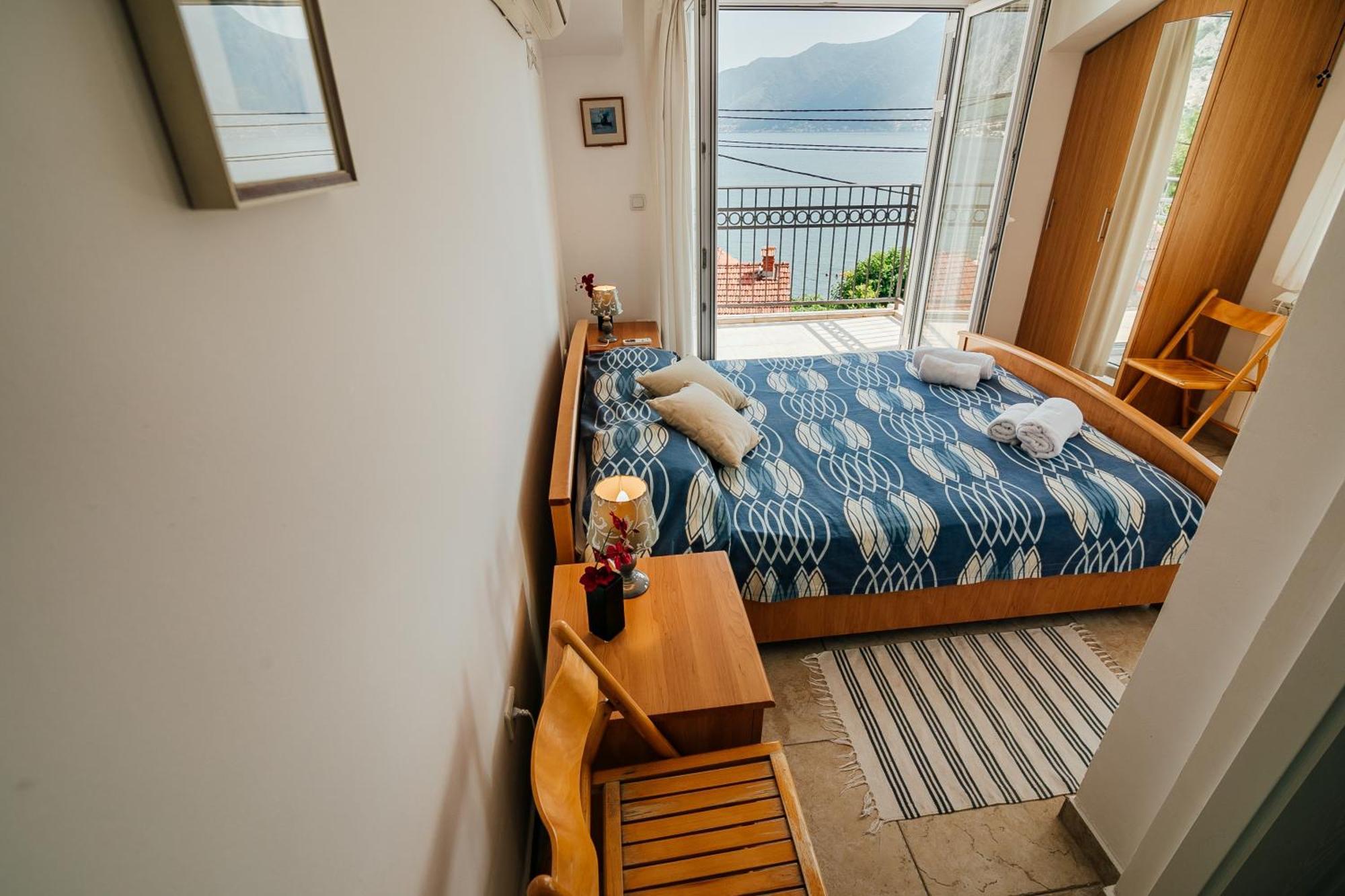 Holiday Home Amanda Hollick โกตอร์ ภายนอก รูปภาพ